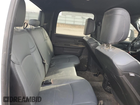 2023 Ram 2500 Tradesman z VIN 3C6UR5HJ6PG500730, wystawiony jako Copart lot #57287255 z przebiegiem 124 467 mil mil oraz Szkoda całkowita • Salvage title. Historia ofert i sprzedaży dostępna na DreamBid. Obrazek 10.
