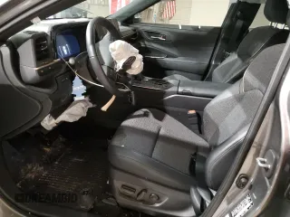2023 Toyota Crown XLE z VIN JTDAAAAF6P3006033, wystawiony jako Copart lot #37099434 z przebiegiem 9438 mil mil oraz . Historia ofert i sprzedaży dostępna na DreamBid. Obrazek 7.