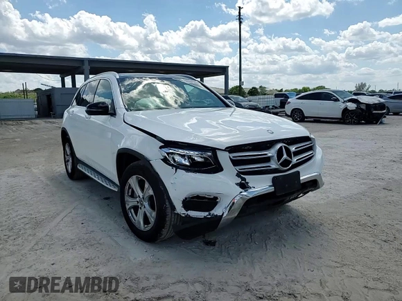 2017 Mercedes-Benz GLC with VIN WDC0G4JBXHF260444, listed as a Copart auction lot 50964555 with 31,823 mi miles and Salvage Title. Bid and sale history available at carsss.com. Image 14.