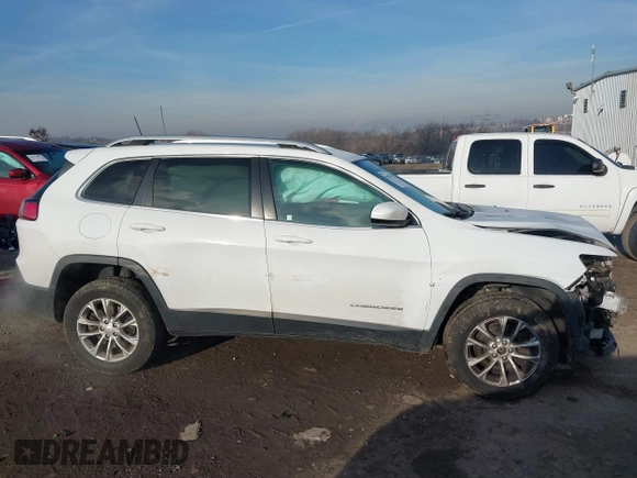 2019 Jeep Cherokee Latitude with VIN 1C4PJMCX2KD356537, listed as a IAAI auction lot 41197817 with 134,043 mi miles. Bid and sale history available at carsss.com. Image 13.