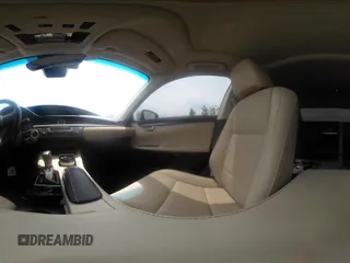 2018 Lexus ES 350 z VIN 58ABK1GG9JU095152, wystawiony jako IAAI lot #42505533 z przebiegiem 70 555 mil mil oraz . Historia ofert i sprzedaży dostępna na DreamBid. Obrazek 19.