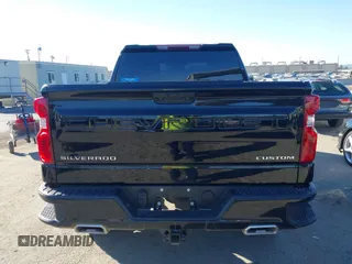 2024 Chevrolet Silverado 1500 Custom Trail Boss with VIN 3GCUDCE84RG129664, listed as a IAAI auction lot 41652172 with 35,644 mi miles. Bid and sale history available at carsss.com. Image 17.