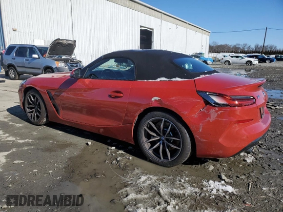 2021 BMW Z4 sDrive30i with VIN WBAHF3C05MWX36897, listed as a Copart auction lot 42633724 with 21,141 mi miles. Bid and sale history available at carsss.com. Image 2.