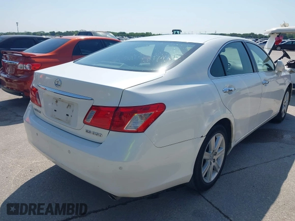 2007 Lexus ES 350 with VIN JTHBJ46G572015981, listed as a IAAI auction lot 42052814 with 273,073 mi miles. Bid and sale history available at carsss.com. Image 4.