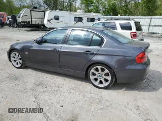 2006 BMW 3 Series 330i z VIN WBAVB33576KR77249, wystawiony jako Copart lot #54324055 z przebiegiem 93 180 mil mil oraz Szkoda całkowita • Salvage title. Historia ofert i sprzedaży dostępna na DreamBid. Obrazek 2.