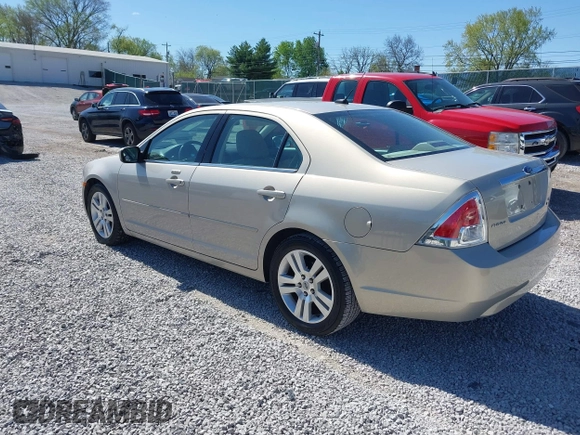 2009 Ford Fusion SEL with VIN 3FAHP08Z99R105267, listed as a IAAI auction lot 42026559 with 80,639 mi miles. Bid and sale history available at carsss.com. Image 3.