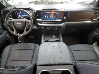 2024 Chevrolet Silverado 3500HD High Country with VIN 1GC4YVEY7RF383855, listed as a Copart auction lot 87835935 with 17,133 mi miles and Salvage Title. Bid and sale history available at carsss.com. Image 8.