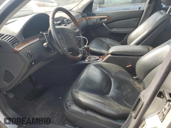 2002 Mercedes-Benz S 500 z VIN WDBNG75JX2A237991, wystawiony jako Copart lot #58341265 z przebiegiem Nie podano mil oraz Szkoda całkowita • Salvage title. Historia ofert i sprzedaży dostępna na DreamBid. Obrazek 7.