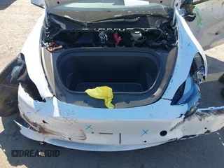 2022 Tesla Model Y Performance with VIN 7SAYGDEF5NF542189, listed as a IAAI auction lot 41643254 with 18,865 mi miles and . Bid and sale history available at DreamBid. Image 10.