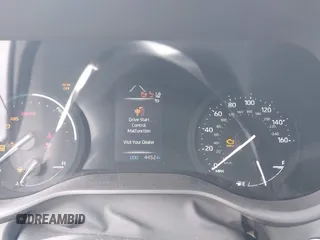 2024 Toyota Sienna XLE z VIN 5TDJRKEC0RS180714, wystawiony jako IAAI lot #42291589 z przebiegiem 4452 mil mil oraz . Historia ofert i sprzedaży dostępna na DreamBid. Obrazek 18.