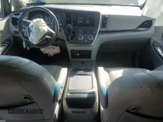 2017 Toyota Sienna XLE Auto Access Seat with VIN 5TDYZ3DC3HS829197, listed as a Copart auction lot 77864334 with 236,171 mi miles and Non Repairable. Bid and sale history available at DreamBid. Image 8.