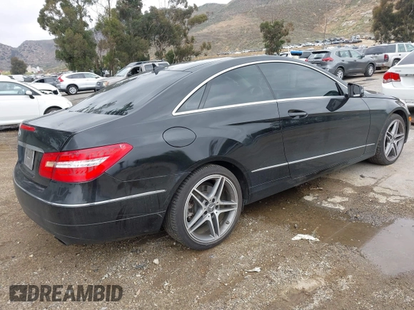 2010 Mercedes-Benz E 350 with VIN WDDKJ5GB8AF042429, listed as a IAAI auction lot 42194496 with 158,320 mi miles and . Bid and sale history available at DreamBid. Image 4.