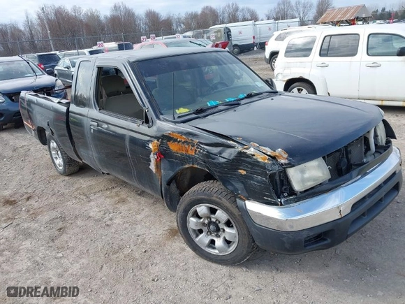 2000 Nissan Frontier 2WD XE with VIN 1N6DD26S1YC307758, listed as a IAAI auction lot 41902443 with 76,560 mi miles. Bid and sale history available at carsss.com. Image 1.