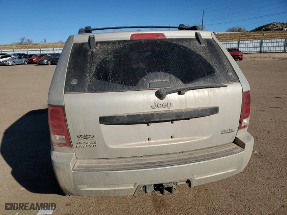 2008 Jeep Grand Cherokee Laredo with VIN 1J8HR48M28C132252, listed as a Copart auction lot 88986875 with 176,907 mi miles and Salvage Title. Bid and sale history available at carsss.com. Image 6.