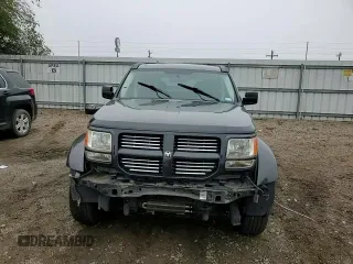 2011 Dodge Nitro SXT z VIN 1D4PT5GK0BW509907, wystawiony jako Copart lot #42716715 z przebiegiem 88 884 mil mil oraz Szkody całkowita. Historia ofert i sprzedaży dostępna na DreamBid. Obrazek 12.