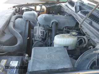 2006 Chevrolet Silverado 1500HD LT2 с VIN 1GCGK13U66F189448, выставлен на аукционе IAAI как лот 41475314 с пробегом 259 502 миль миль и . История ставок и продаж доступна на DreamBid. Изображение 21.
