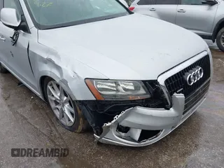 2010 Audi Q5 Premium with VIN WA1CKAFP0AA092895, listed as a IAAI auction lot 40445576 with 152,659 mi miles. Bid and sale history available at carsss.com. Image 6.