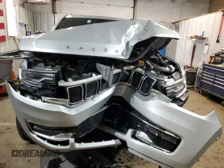2024 Jeep Wagoneer Series II with VIN 1C4SJUBP6RS116747, listed as a Copart auction lot 85860634 with 31,652 mi miles and Salvage title. Bid and sale history available at DreamBid. Image 5.