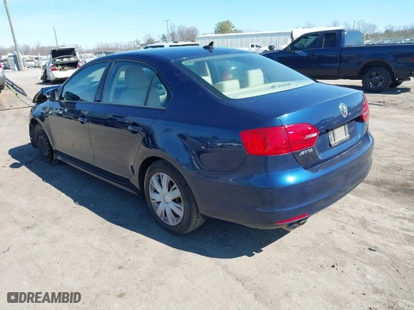 2014 Volkswagen Jetta Sedan SE with VIN 3VWD17AJ0EM378707, listed as a IAAI auction lot 41645024 with 110,598 mi miles. Bid and sale history available at carsss.com. Image 3.