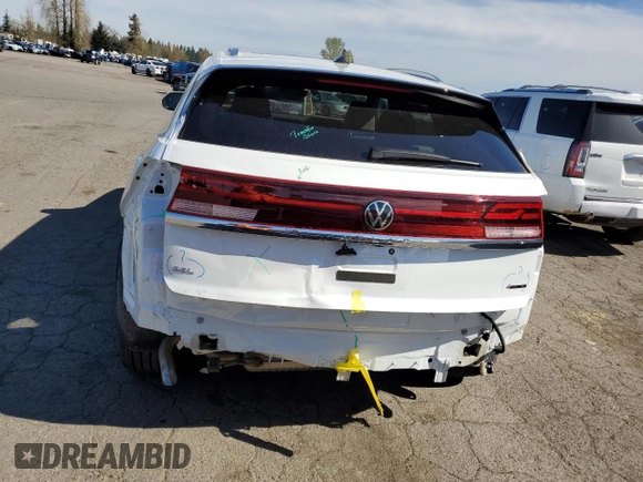 2024 Volkswagen Atlas SEL Premium R-Line z VIN 1V2FE2CA6RC228817, wystawiony jako Copart lot #50627645 z przebiegiem 5 146 mil mil oraz Szkoda całkowita • Salvage title. Historia ofert i sprzedaży dostępna na DreamBid. Obrazek 6.