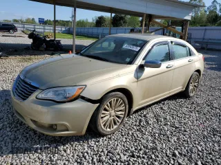 2011 Chrysler 200 Limited with VIN 1C3BC2FG8BN520439, listed as a Copart auction lot 52043575 with 127,250 mi miles and Salvage Title. Bid and sale history available at carsss.com. Image 1.