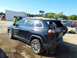 2019 Jeep Cherokee Latitude Plus with VIN 1C4PJLLB3KD223431, listed as a IAAI auction lot 40377530 with 123,575 mi miles. Bid and sale history available at carsss.com. Image 3.