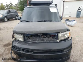 2006 Scion xB with VIN JTLKT324164124222, listed as a IAAI auction lot 42058466 with 191,411 mi miles. Bid and sale history available at carsss.com. Image 12.