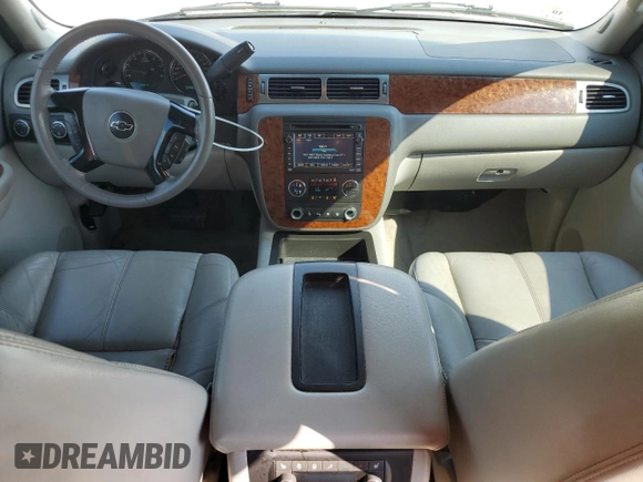 2007 Chevrolet Suburban LTZ with VIN 1GNFK16Y77R376764, listed as a Copart auction lot 64812405 with 223,464 mi miles and Clean title. Bid and sale history available at DreamBid. Image 8.