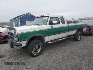1992 Dodge D/W 250 with VIN 3B7KM23C3NM507302, listed as a Copart auction lot 41542815 with 217,340 mi miles and Clean Title. Bid and sale history available at carsss.com. Image 1.