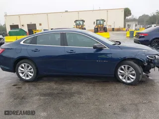 2022 Chevrolet Malibu LT with VIN 1G1ZD5ST1NF111816, listed as a IAAI auction lot 41395976 with 21,969 mi miles. Bid and sale history available at carsss.com. Image 13.
