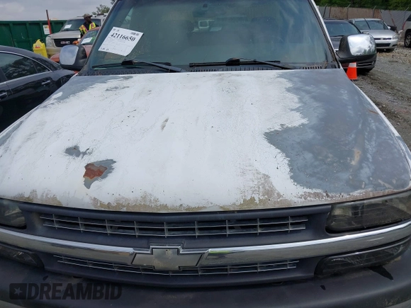 2001 Chevrolet Silverado 1500 LS with VIN 2GCEC19T811149987, listed as a IAAI auction lot 42116650 with 228,288 mi miles and . Bid and sale history available at DreamBid. Image 6.