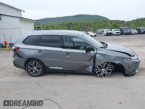 2018 Mitsubishi Outlander ES z VIN JA4AZ2A32JZ004749, wystawiony jako IAAI lot #42172216 z przebiegiem 95 533 mil mil oraz . Historia ofert i sprzedaży dostępna na DreamBid. Obrazek 14.
