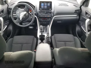 2022 Mitsubishi Eclipse Cross LE z VIN JA4ASVAA6NZ053737, wystawiony jako Copart lot #42157625 z przebiegiem 18 191 mil mil oraz Szkoda całkowita • Salvage title. Historia ofert i sprzedaży dostępna na DreamBid. Obrazek 8.