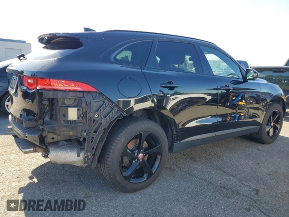 2018 Jaguar F-Pace 25t Premium z VIN SADCJ2FX0JA255130, wystawiony jako Copart lot #56570365 z przebiegiem 68 931 mil mil oraz Czysty tytuł • Clean title. Historia ofert i sprzedaży dostępna na DreamBid. Obrazek 3.