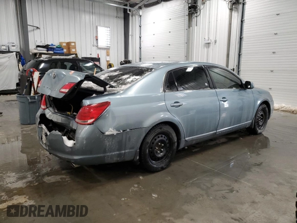 2007 Toyota Avalon XL with VIN 4T1BK36B97U230583, listed as a Copart auction lot 44142185 with 284,488 mi miles and Salvage Title. Bid and sale history available at carsss.com. Image 3.