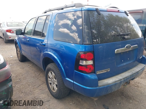 2010 Ford Explorer XLT with VIN 1FMEU7DE0AUA12146, listed as a IAAI auction lot 42119813 with 241,101 mi miles. Bid and sale history available at carsss.com. Image 3.
