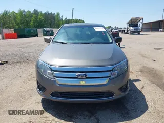 2012 Ford Fusion SE z VIN 3FAHP0HA4CR232641, wystawiony jako IAAI lot #42057070 z przebiegiem 180 793 mil mil oraz . Historia ofert i sprzedaży dostępna na DreamBid. Obrazek 12.