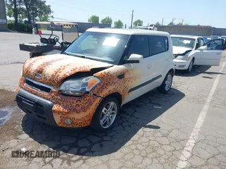 2010 Kia Soul + with VIN KNDJT2A28A7078333, listed as a IAAI auction lot 42097259 with 165,243 mi miles. Bid and sale history available at carsss.com. Image 19.