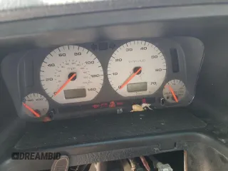 1998 Volkswagen Golf z VIN 3VWFA81H7WM245388, wystawiony jako Copart lot #51585355 z przebiegiem Nie podano mil oraz Nie do naprawy • Non repairable. Historia ofert i sprzedaży dostępna na DreamBid. Obrazek 9.