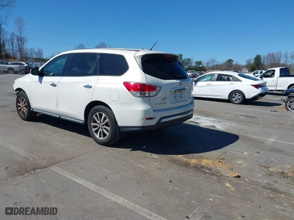 2014 Nissan Pathfinder SV with VIN 5N1AR2MM8EC734437, listed as a IAAI auction lot 41833985 with 159,994 mi miles. Bid and sale history available at carsss.com. Image 3.