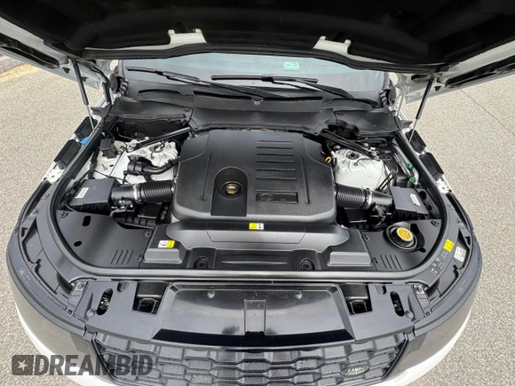 2020 Land Rover Range Rover Sport HST with VIN SALWS2RU1LA726169, listed as a Copart auction lot 57899135 with 87,478 mi miles and Clean title. Bid and sale history available at DreamBid. Image 7.