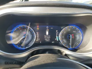 2020 Chrysler Pacifica Limited z VIN 2C4RC1GG1LR267164, wystawiony jako Copart lot #46910425 z przebiegiem 101 806 mil mil oraz Szkoda całkowita • Salvage title. Historia ofert i sprzedaży dostępna na DreamBid. Obrazek 9.