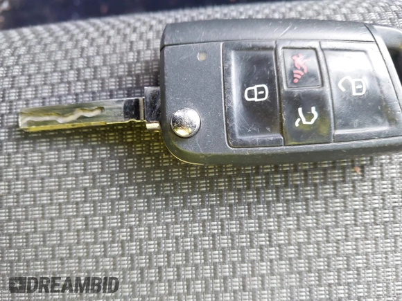 2020 Volkswagen Jetta S z VIN 3VWCB7BU1LM074767, wystawiony jako IAAI lot #41775551 z przebiegiem 65 037 mil mil oraz . Historia ofert i sprzedaży dostępna na DreamBid. Obrazek 11.