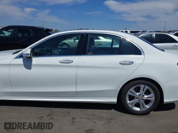 2015 Mercedes-Benz C 300 Luxury with VIN 55SWF4KB6FU087362, listed as a IAAI auction lot 42083502 with 98,834 mi miles and . Bid and sale history available at carsss.com. Image 14.