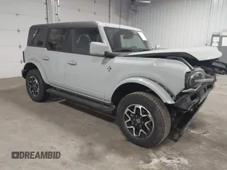 2023 Ford Bronco with VIN 1FMEE5BP7PLC09674, listed as a IAAI auction lot 42049792 with 25,937 mi miles and . Bid and sale history available at DreamBid. Image 1.