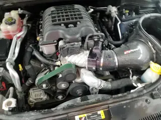 2021 Jeep Grand Cherokee Trackhawk z VIN 1C4RJFN98MC823097, wystawiony jako Copart lot #54207705 z przebiegiem 9 148 mil mil oraz Czysty tytuł • Clean title. Historia ofert i sprzedaży dostępna na DreamBid. Obrazek 17.