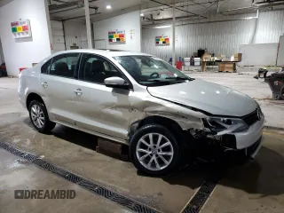 2011 Volkswagen Jetta Sedan SE w/Convenience & Sunroof PZEV with VIN 3VWDZ7AJ1BM363105, listed as a Copart auction lot 52746715 with 189,676 mi miles and Salvage Title. Bid and sale history available at carsss.com. Image 4.