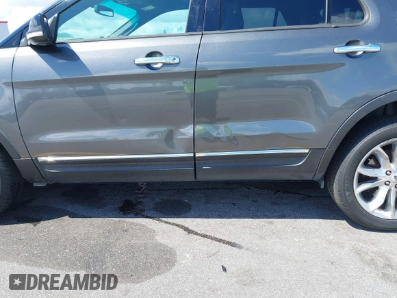 2015 Ford Explorer XLT with VIN 1FM5K8D89FGC34017, listed as a IAAI auction lot 42000904 with 164,374 mi miles and . Bid and sale history available at carsss.com. Image 19.
