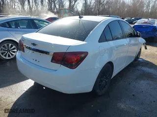 2014 Chevrolet Cruze LS with VIN 1G1PA5SH8E7340032, listed as a IAAI auction lot 41769875 with 134,582 mi miles. Bid and sale history available at carsss.com. Image 4.