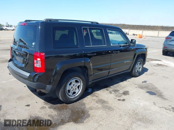 2014 Jeep Patriot Altitude z VIN 1C4NJPBA7ED881104, wystawiony jako IAAI lot #42313299 z przebiegiem 182 507 mil mil oraz . Historia ofert i sprzedaży dostępna na DreamBid. Obrazek 4.